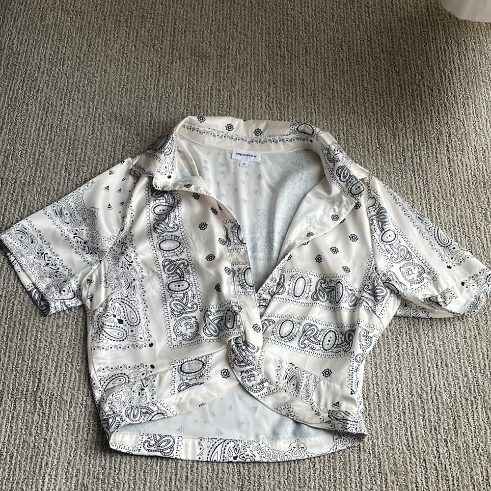 Super down top size medium
